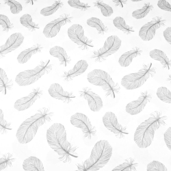 100% Baumwolle Federn grau auf weißem Hintergrund  