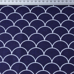 Baumwolle 100% weiße Schuppen auf navy Hintergrund  