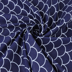 Baumwolle 100% weiße Schuppen auf navy Hintergrund  