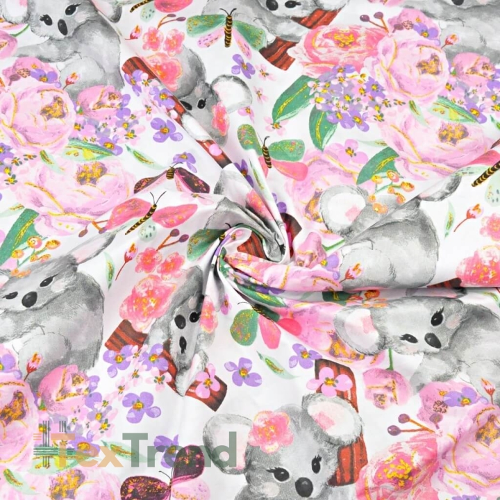 100% Baumwolle Koala-Bären mit Schmetterlingen auf weißem Hintergrund  