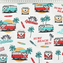 Baumwolle 100% türkis-orange-rote Gurkenautos auf weißem Hintergrund  