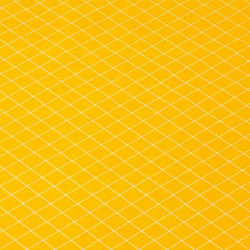 Baumwolle 100% Rauten weiß auf dunkelgelbem Hintergrund  