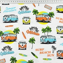 Baumwolle 100% türkis-gelb-orange Gurkenautos auf weißem Hintergrund  