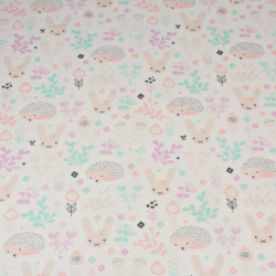 Baumwolle 100% Igel mit Kaninchen auf mint-rosa Wiese  