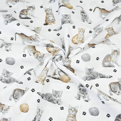 Baumwolle 100% beige-weiße Katzen auf weißem Hintergrund  