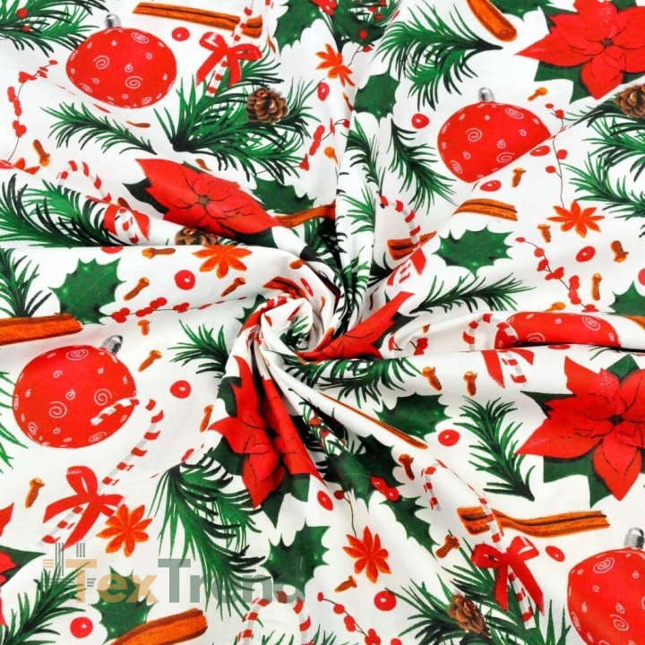Baumwolle 100% Weihnachtsmuster Stechpalme mit Weihnachtsbaumkugeln und Zimt rot-grün auf weißem Hintergrund  