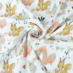 Musselin Baumwolle Rehe mit Eichhörnchen und Füchsen auf weißem Hintergrund  