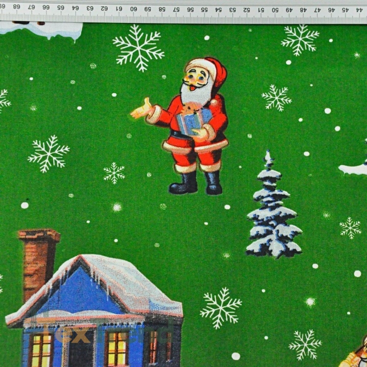 Baumwolle 100% Weihnachtsmuster Weihnachtsmänner mit Häusern auf grünem Hintergrund  