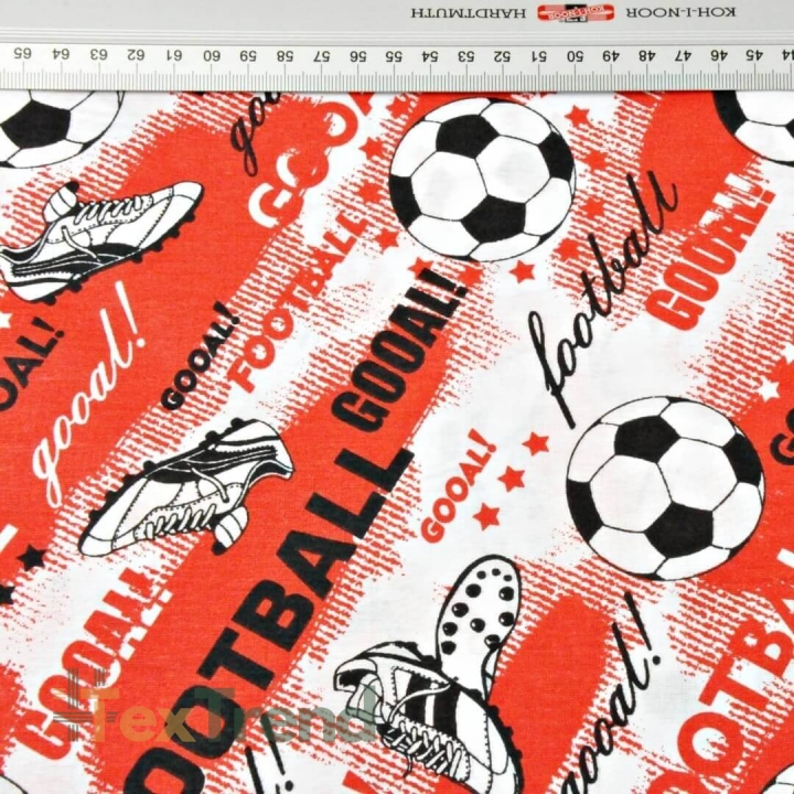 Baumwolle 100% Fußball auf rotem Hintergrund  