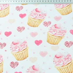 Baumwolle 100% rosa Cupcakes mit Herzen auf weißem Hintergrund  