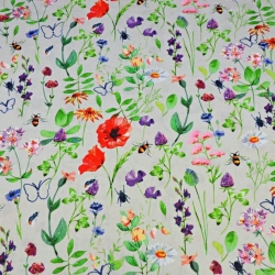 Baumwolle 100% Wiese mit Insekten auf hellgrauem Hintergrund  