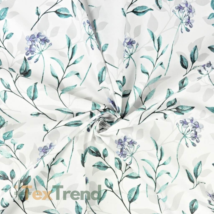 Baumwolle 100% lila Blumen mit smaragd-grünen Blättern auf weißem Hintergrund  