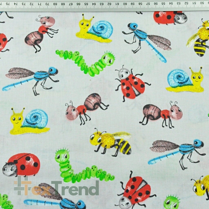 Baumwolle 100% Bunte Insekten und Schnecken auf grauem Hintergrund