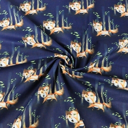 Baumwolle 100% Füchse in Bäumen auf marineblauem Hintergrund  