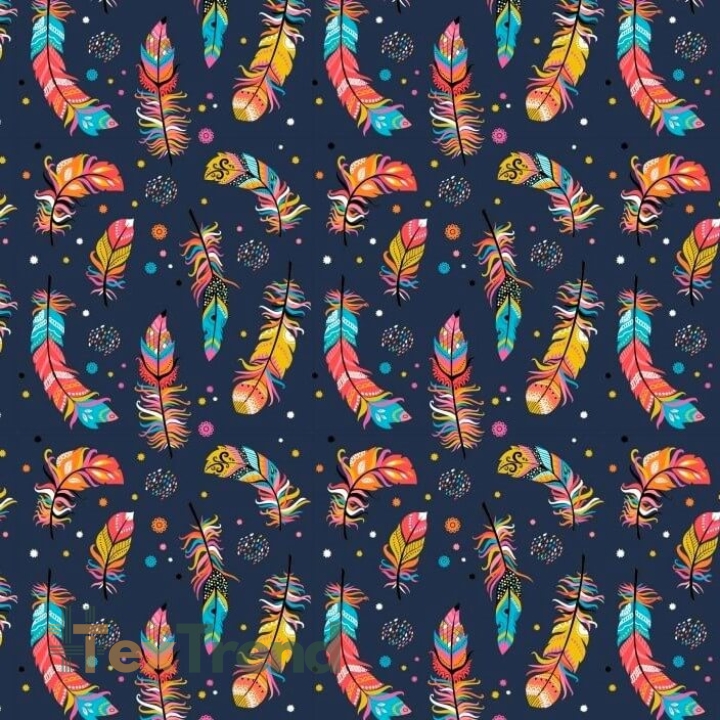 Baumwolle 100% bunte gemusterte Federn auf marineblauem Hintergrund  