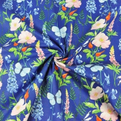 Baumwolle 100% Wiese mit Lupinen auf saphirblauem Hintergrund  