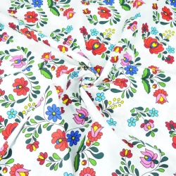 Baumwolle 100% bunter folkloristischer Muster auf weißem Hintergrund  