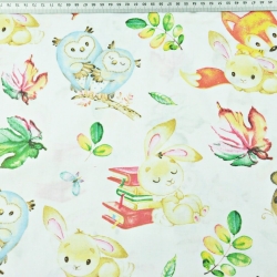 100% Baumwolle bunte Tiere mit Büchern auf weißem Hintergrund  