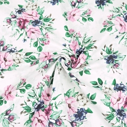 Baumwolle 100% rosa-dunkelblaue Blumensträuße mit grünen Blättern auf weißem Hintergrund  