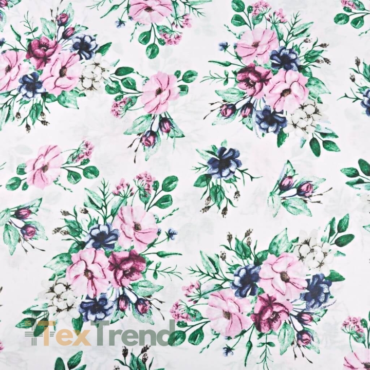 Baumwolle 100% rosa-dunkelblaue Blumensträuße mit grünen Blättern auf weißem Hintergrund  