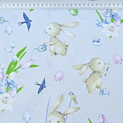 Baumwolle 100% Osterhasen mit Blumen auf hellgrauem Hintergrund  