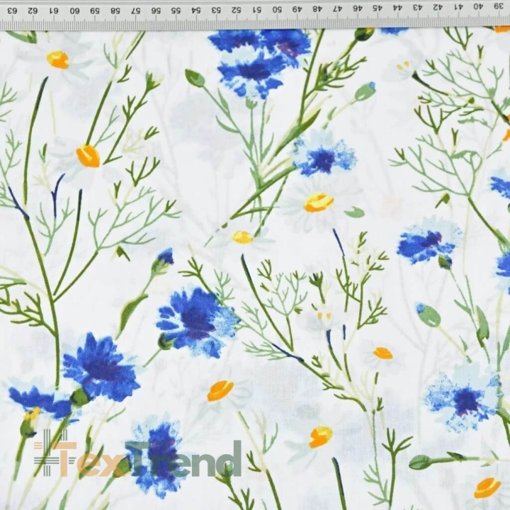 Baumwolle 100% Blumen Kornblumen und Kamille auf weißem Hintergrund