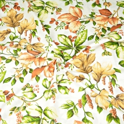 Baumwolle 100% Blätter und Zweige von Vogelbeeren im Herbst auf weißem Hintergrund  