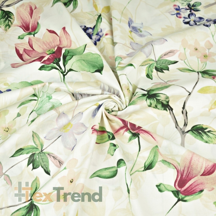 Baumwolle 100% Magnolienblumen mit Clematis auf ecrufarbenem Hintergrund - 220cm  
