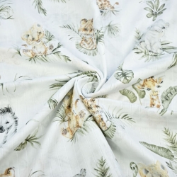 Baumwoll-Musselin mit afrikanischen Tieren in tropischen Blättern  