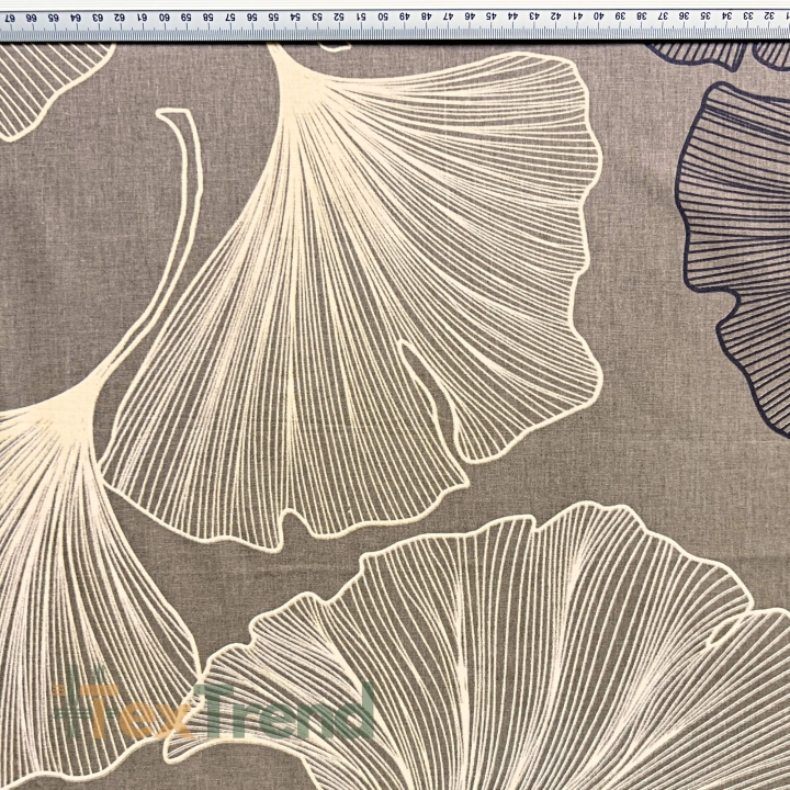Baumwolle 100% Ginkgo-Blätter auf beigem Hintergrund  