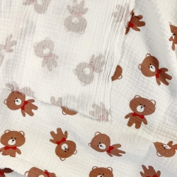 Musselin Double Gauze bedruckt mit braunen Bären mit rotem Schleifchen  