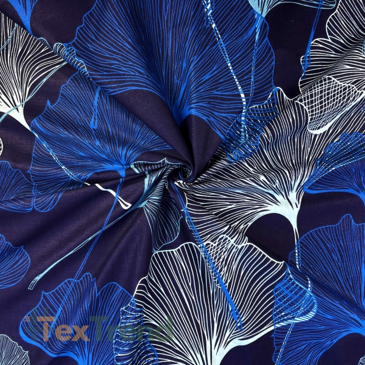 Baumwolle 100% Ginkgo-Blätter blau-saphir auf dunkelblauem Hintergrund - 220cm  