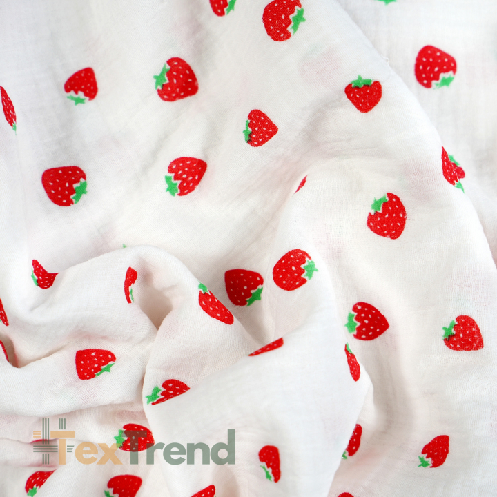 Musselin Double Gauze bedruckt mit Erdbeeren  