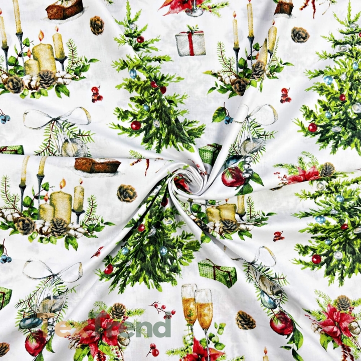 Baumwolle 100% Weihnachtsmuster Tannenbäume mit Gläsern auf weißem Hintergrund  