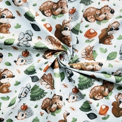 100% Baumwolle mit herbstlichen Tieren im Wald auf weißem Hintergrund  
