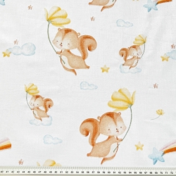 100% Baumwolle Eichhörnchen mit Blumen auf weißem Hintergrund  