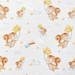 100% Baumwolle Eichhörnchen mit Blumen auf weißem Hintergrund  