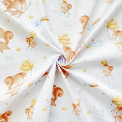 100% Baumwolle Eichhörnchen mit Blumen auf weißem Hintergrund  