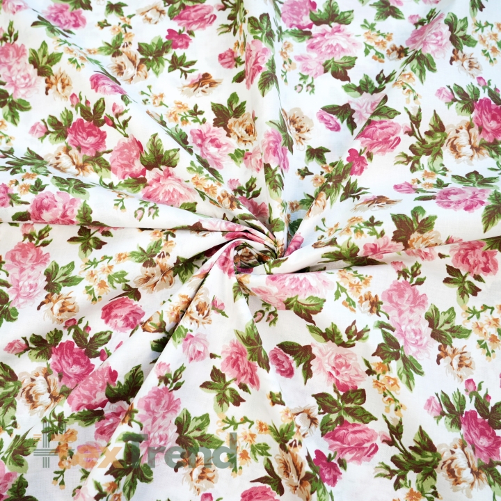 Baumwolle 100% rosa-beige Rosenblüten auf weißem Hintergrund - 220 cm  