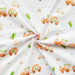 100% Baumwolle Züge und Holzspielzeug auf weißem Hintergrund  