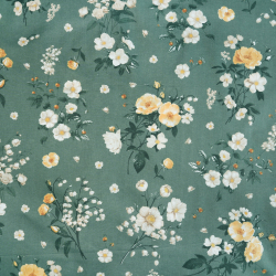 100% Baumwolle mit Maiglöckchen und Wildrose auf salbeigrünem Hintergrund