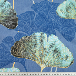 100% Baumwolle Ginkgo-Blätter türkis auf jeansfarbenem Hintergrund