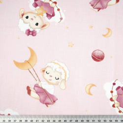 100% Baumwolle mit Schafmotiven auf rosa Hintergrund