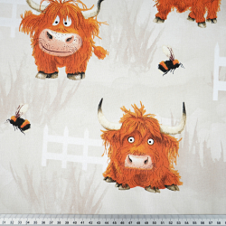 100% Baumwolle Tiere Kühe auf beigem Hintergrund