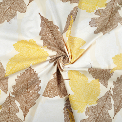 100% Baumwolle Herbstblätter gelb-braun auf ecrufarbenem Hintergrund - 220 cm