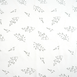 100% Baumwolle mit grauen Blättern und Zweigen auf weißem Hintergrund