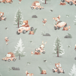 100% Baumwolle mit Tiermotiven im Wald auf salbeigrünem Hintergrund
