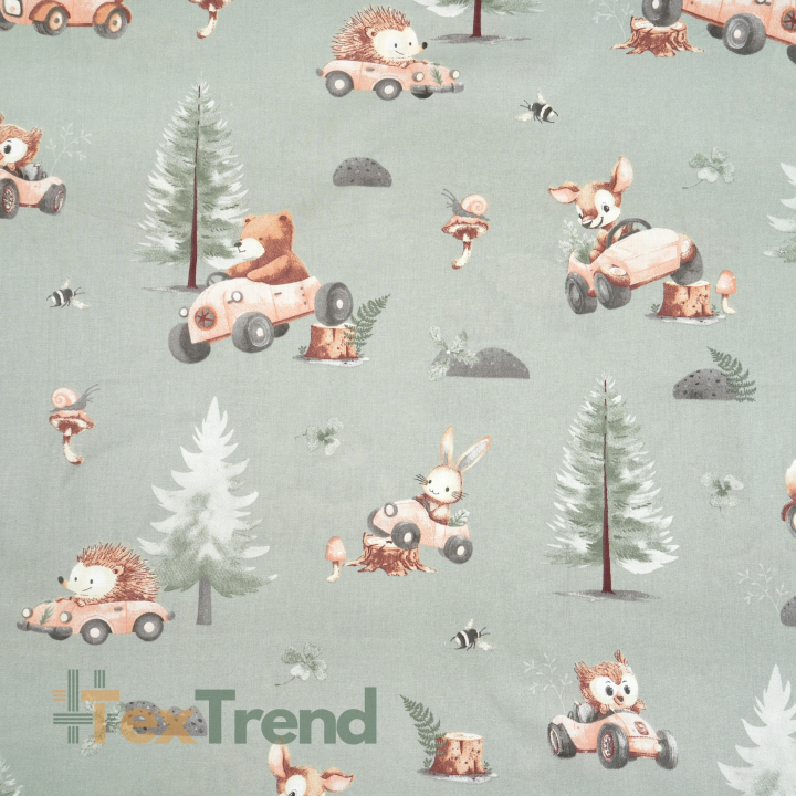 100% Baumwolle mit Tiermotiven im Wald auf salbeigrünem Hintergrund