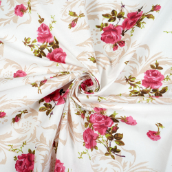 100% Baumwolle mit rosa Rosen und Ornamenten auf weißem Hintergrund