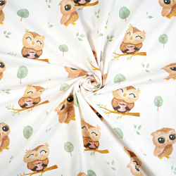 100% Baumwolle Eulen auf Zweigen auf weißem Hintergrund